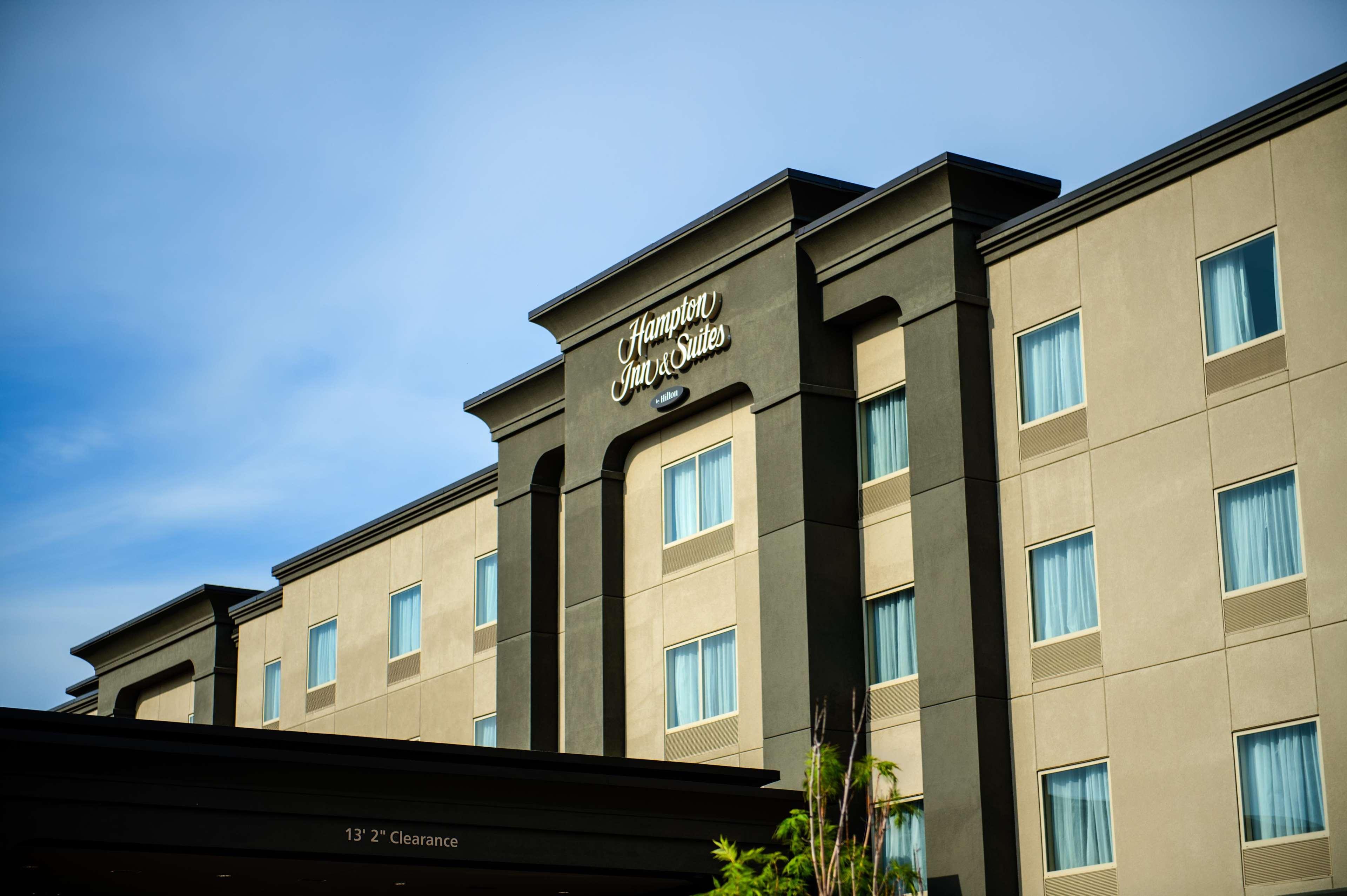 Hampton Inn & Suites East Gate Regina Exteriér fotografie